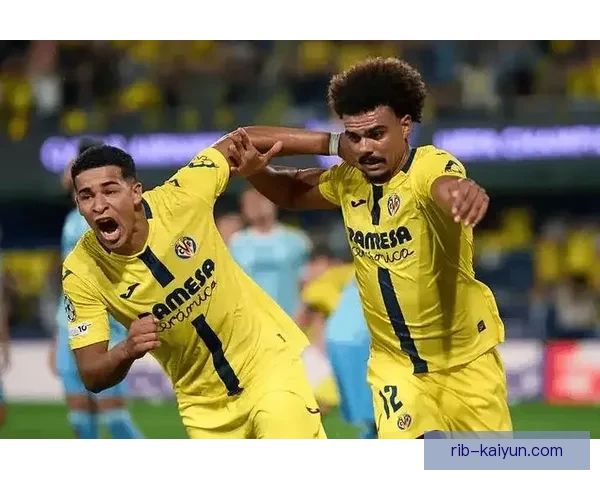 西甲埃尔切在保级战中状态回暖，近期表现值得关注